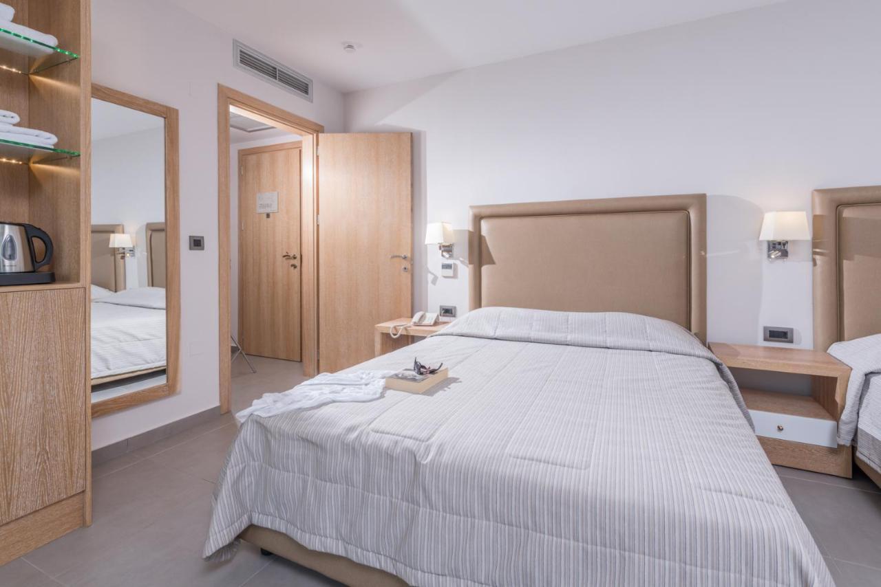 Cactus Beach Hotel Stalida エクステリア 写真